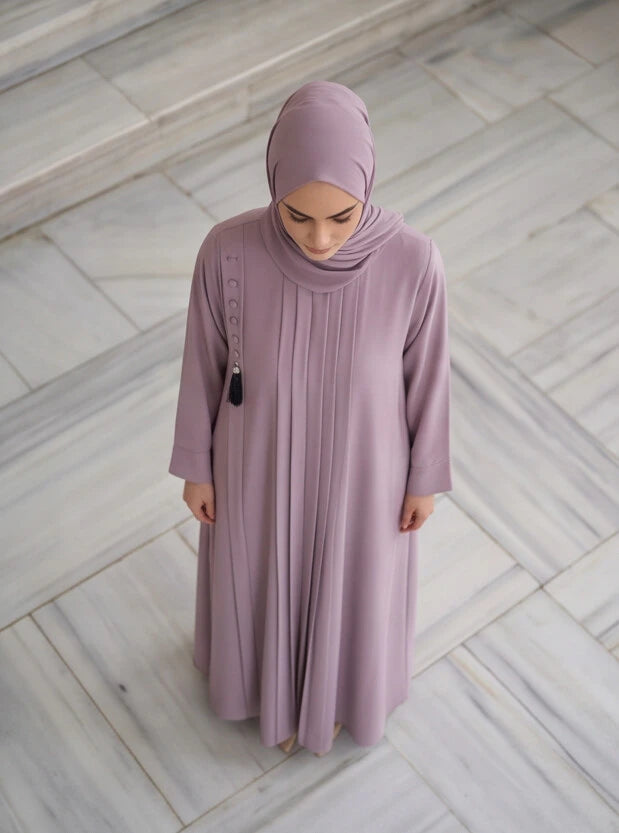 Nayel Abaya - neckline detail
