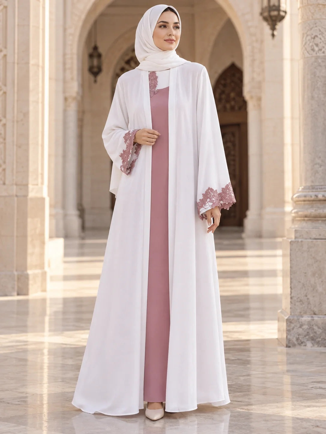 Qandeel Abaya in White / Dusty Rose