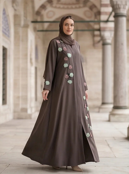 Afsaana Abaya - neckline and upper bodice detail