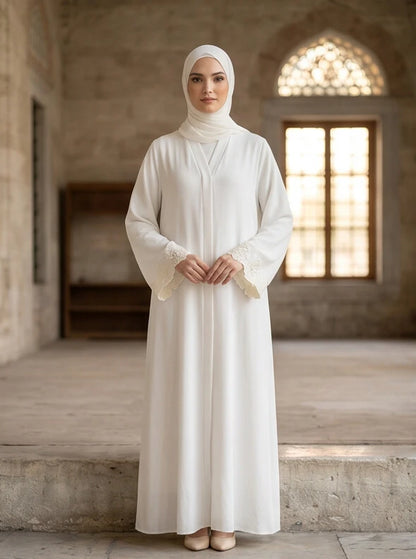 Hoor Abaya - model wearing full length abaya, side view