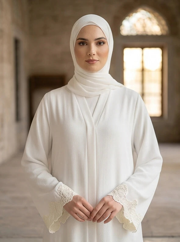 Hoor Abaya - sleeve and cuff detail