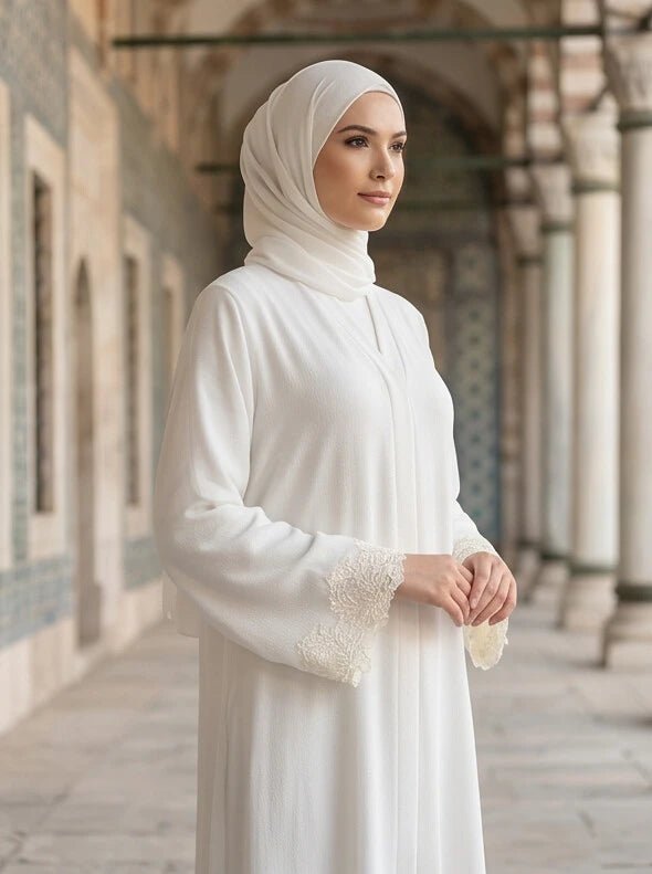 Hoor Abaya - close up fabric texture