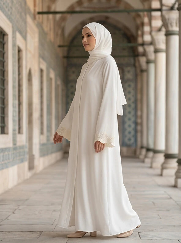 Hoor Abaya - full outfit styling view
