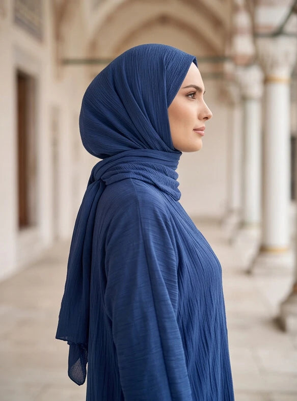 Husna Abaya - full styling view