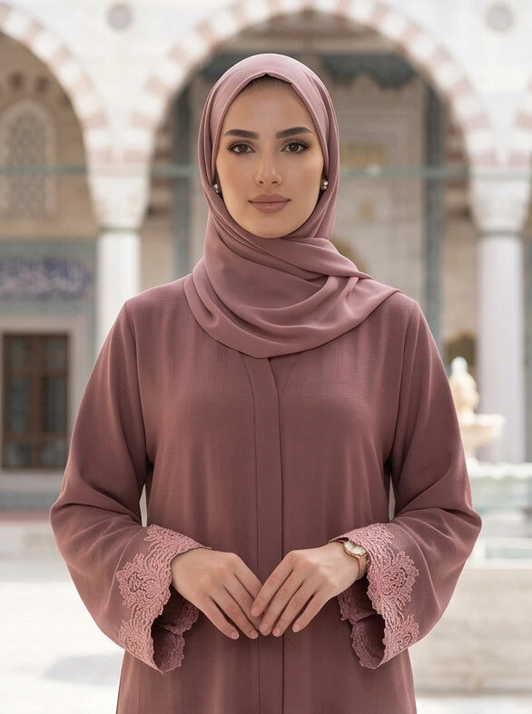 Inaya Abaya - sleeve and cuff detail