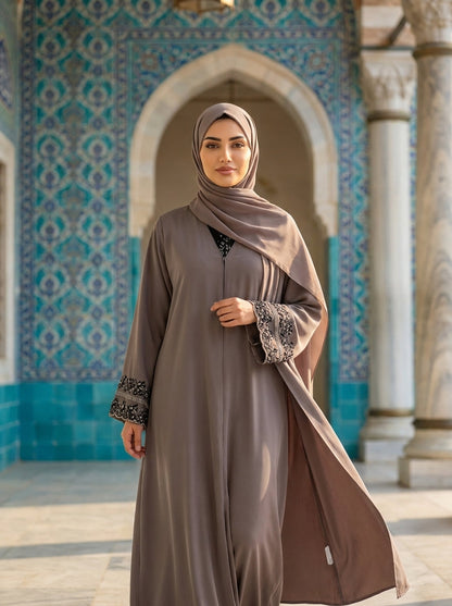 Laiba Abaya