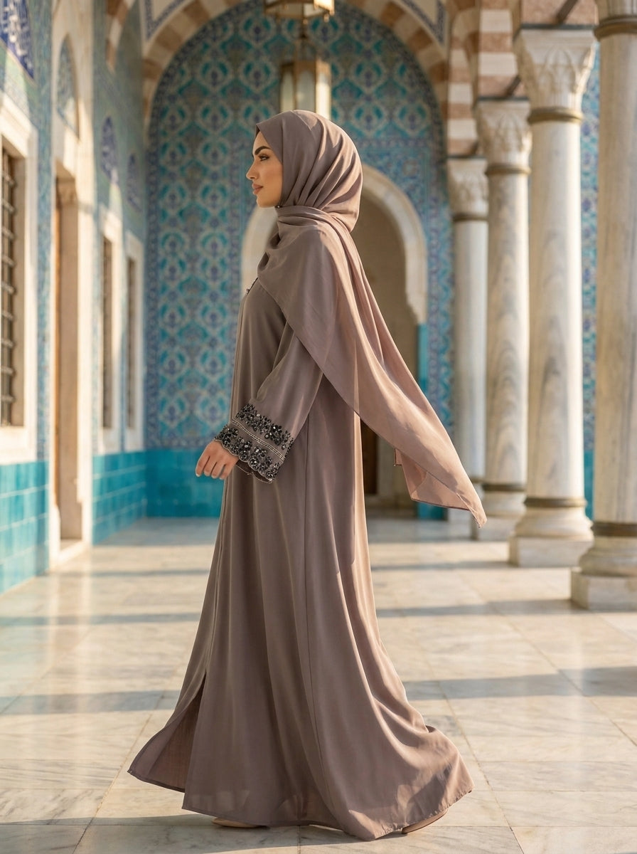 Laiba Abaya