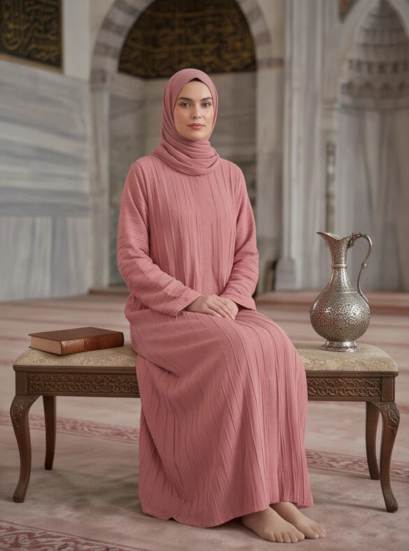 Mahira Abaya - side view