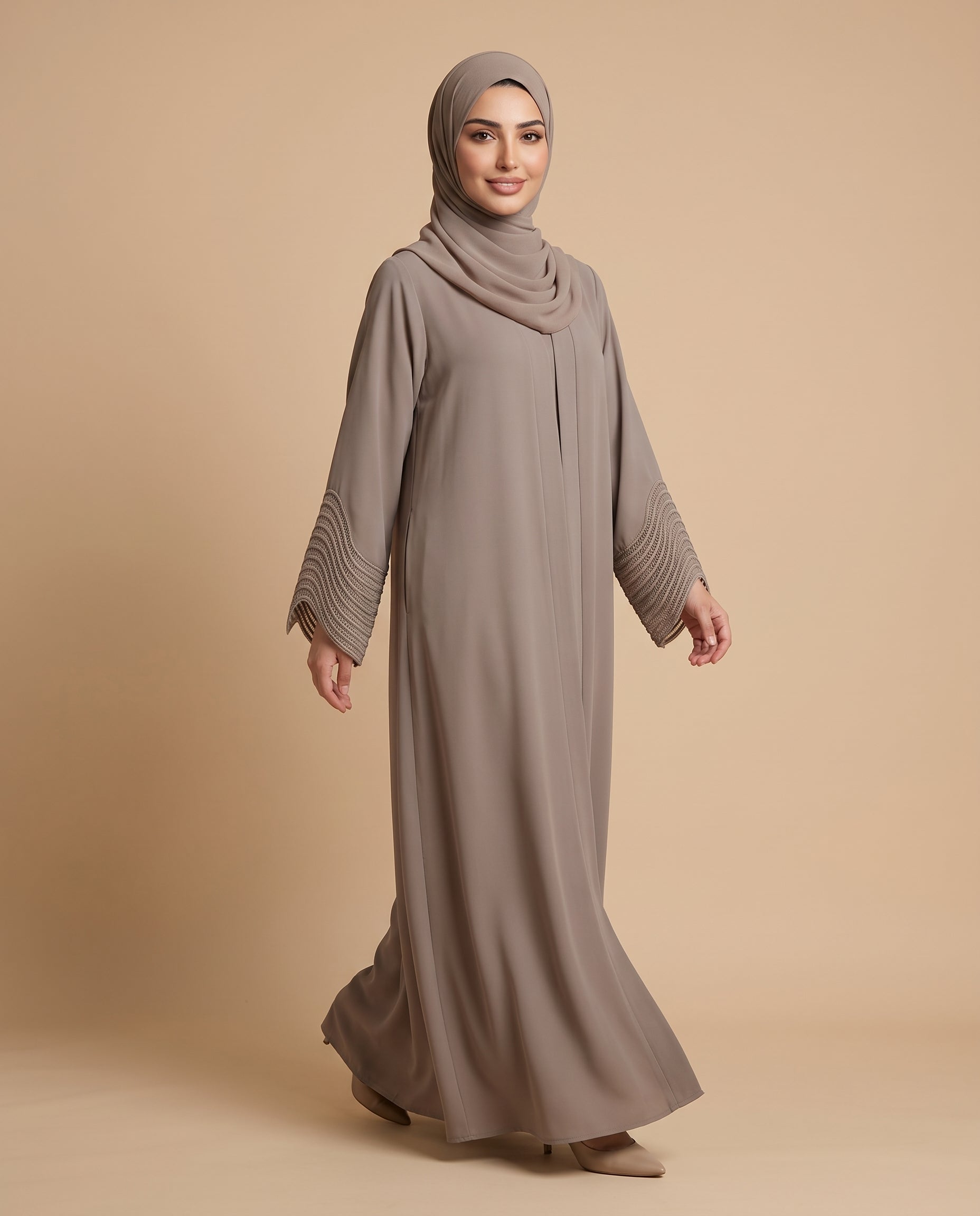 Manahil Abaya
