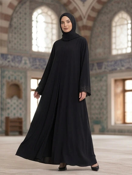 Sunaina Abaya - close up fabric texture