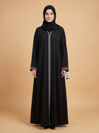 Zainab Abaya