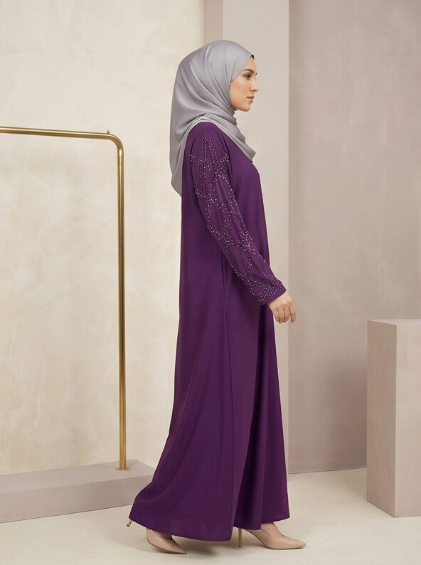 Hafsa Abaya