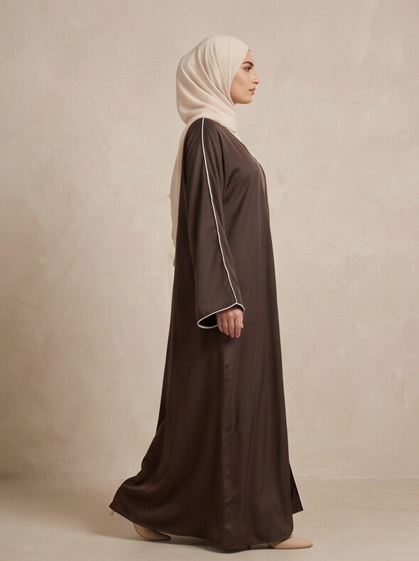 Anisa Abaya
