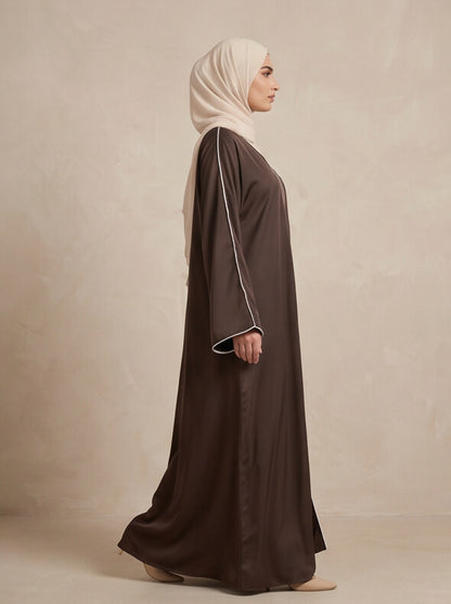 Anisa Abaya