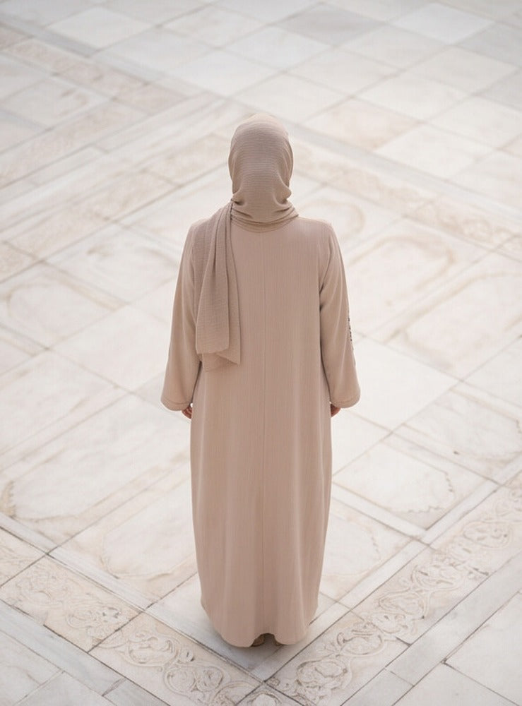 Bushra Abaya