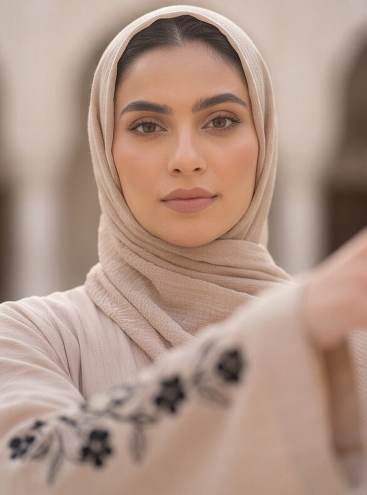 Bushra Abaya