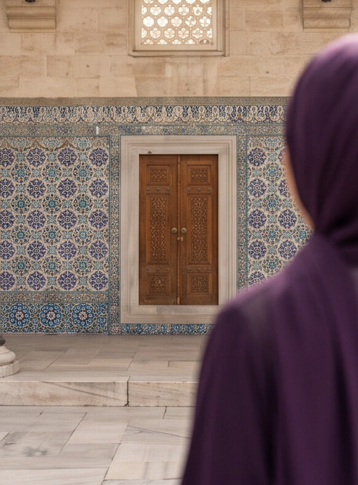 Mehak – Embroidered Abaya